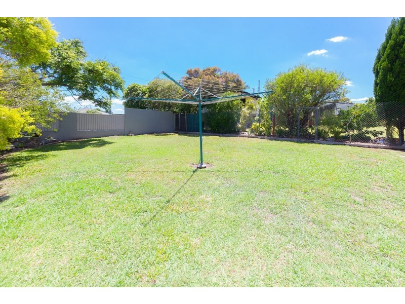 4 Bryant Street, Bundamba QLD 4304