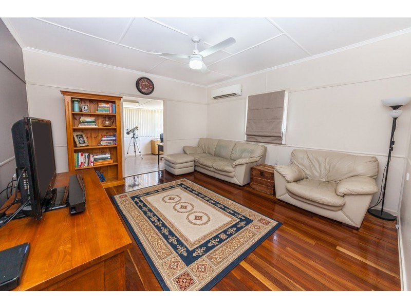 12 Chilcot Street, Silkstone QLD 4304