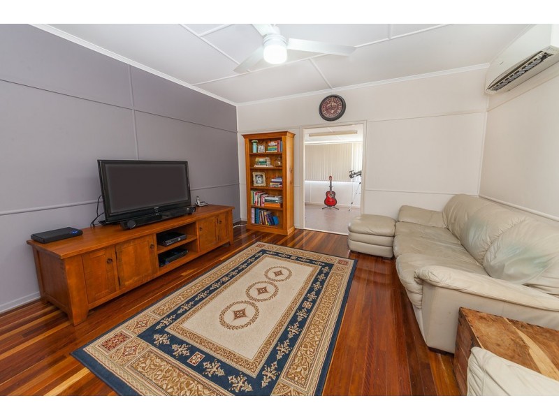 12 Chilcot Street, Silkstone QLD 4304