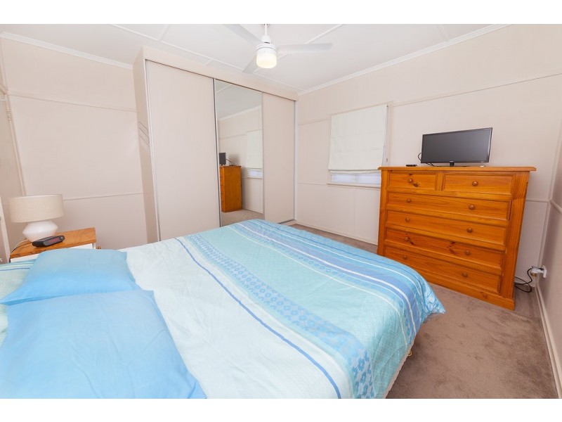 12 Chilcot Street, Silkstone QLD 4304