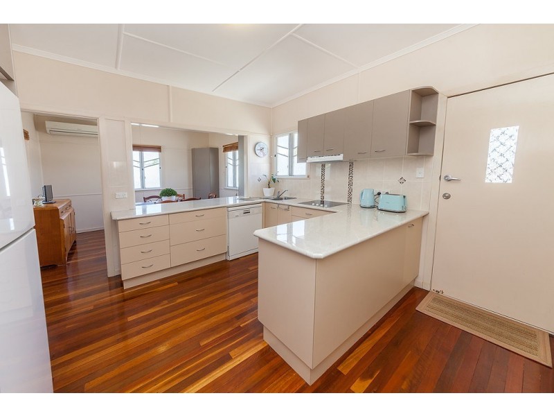 12 Chilcot Street, Silkstone QLD 4304