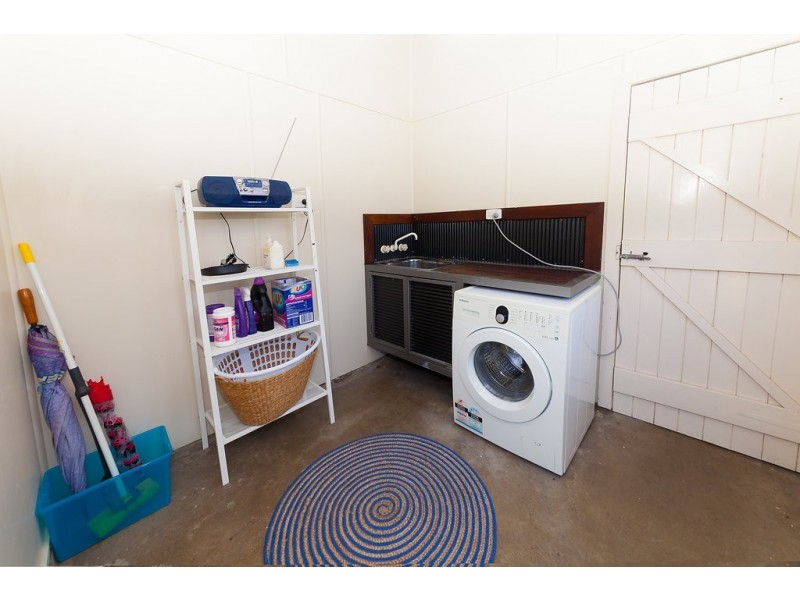 12 Chilcot Street, Silkstone QLD 4304