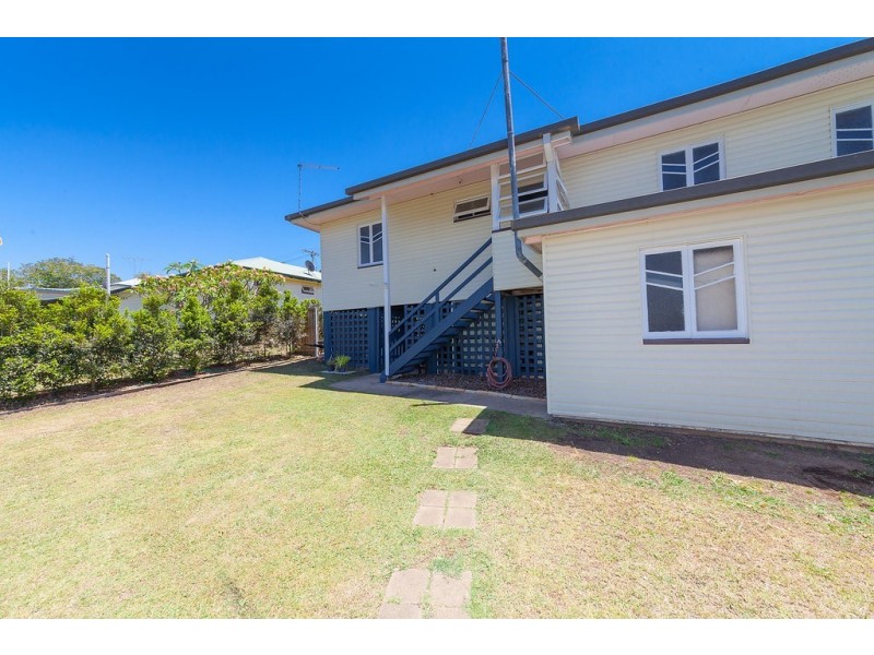 12 Chilcot Street, Silkstone QLD 4304