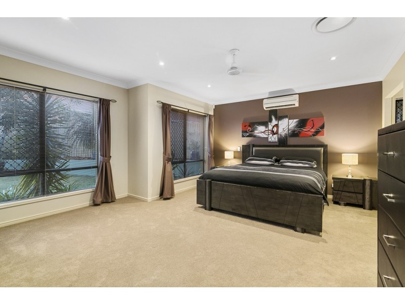 22 Donald Place, Brassall QLD 4305