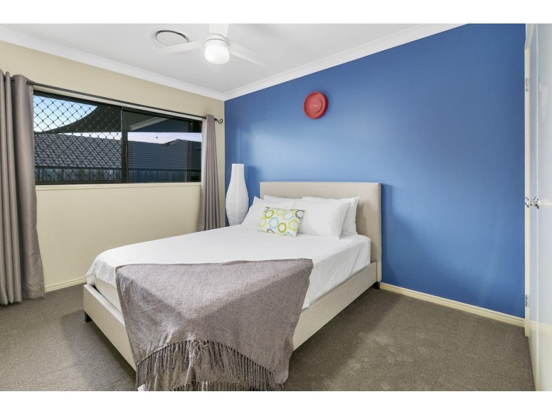 22 Donald Place, Brassall QLD 4305