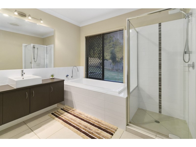 22 Donald Place, Brassall QLD 4305