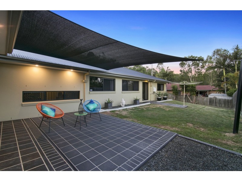 22 Donald Place, Brassall QLD 4305