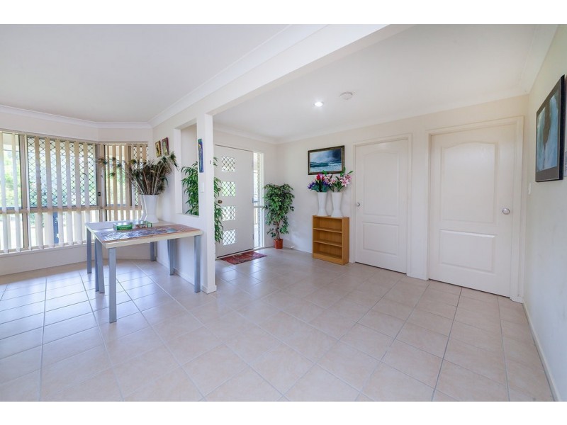 129 Bayley Road, Pine Mountain QLD 4306