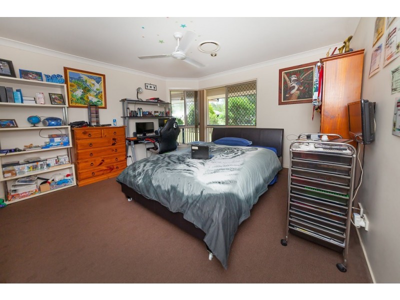129 Bayley Road, Pine Mountain QLD 4306