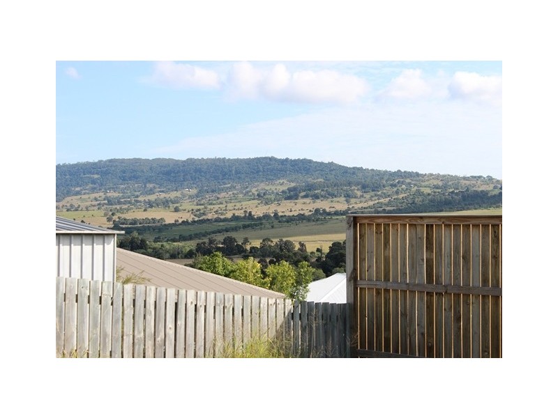 48 Upper John Street, Rosewood QLD 4340