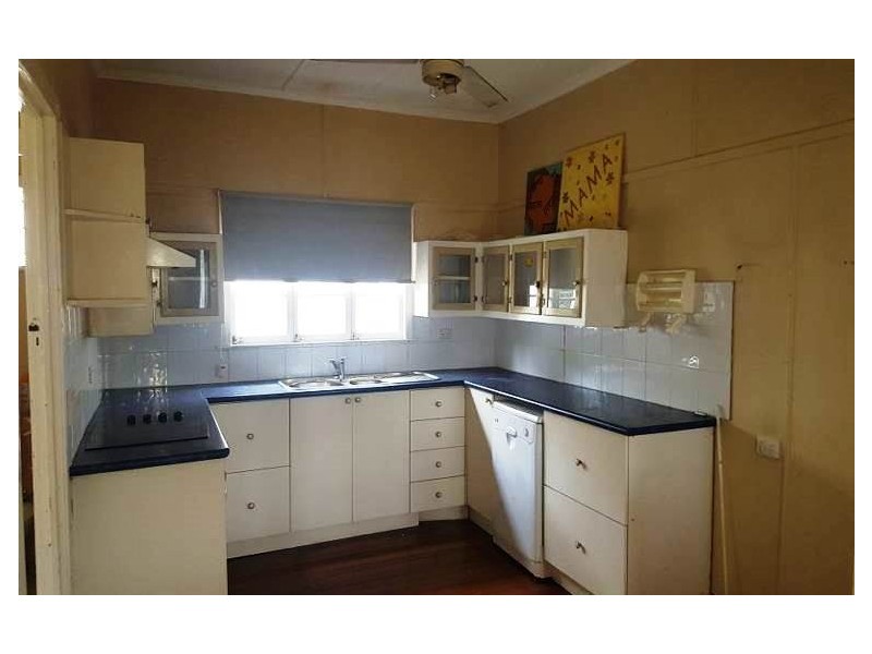 133 Jacaranda Street, North Booval QLD 4304