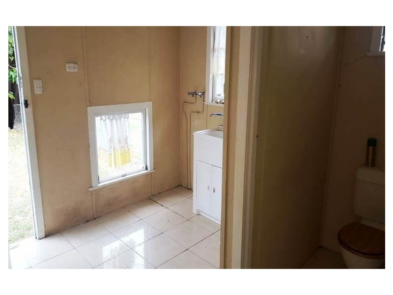 133 Jacaranda Street, North Booval QLD 4304