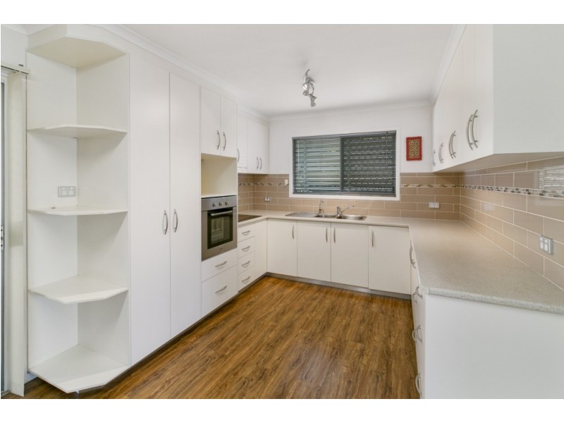 221 Blackstone Rd,, Silkstone QLD 4304