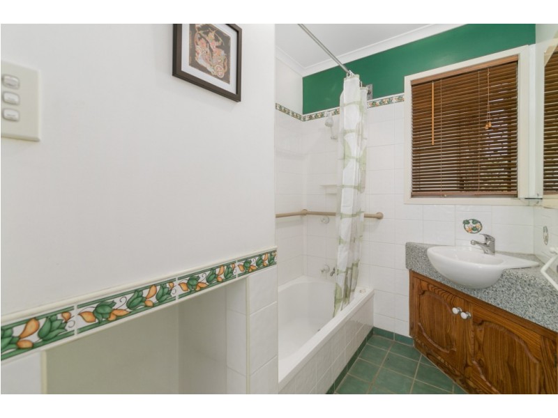 221 Blackstone Rd,, Silkstone QLD 4304
