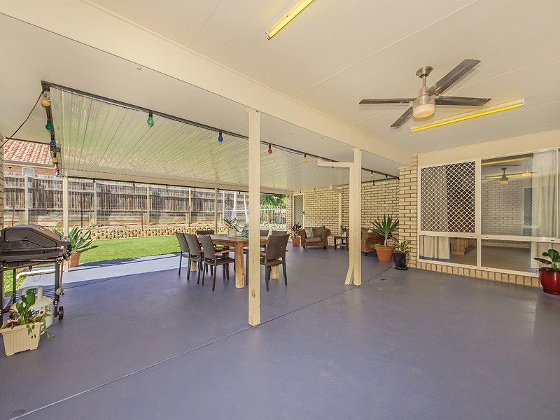 4 Heath Court, Brassall QLD 4305