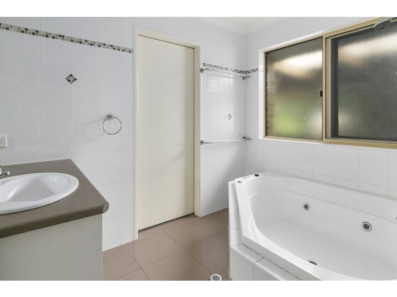 14 Queensborough Parade, Karalee QLD 4306