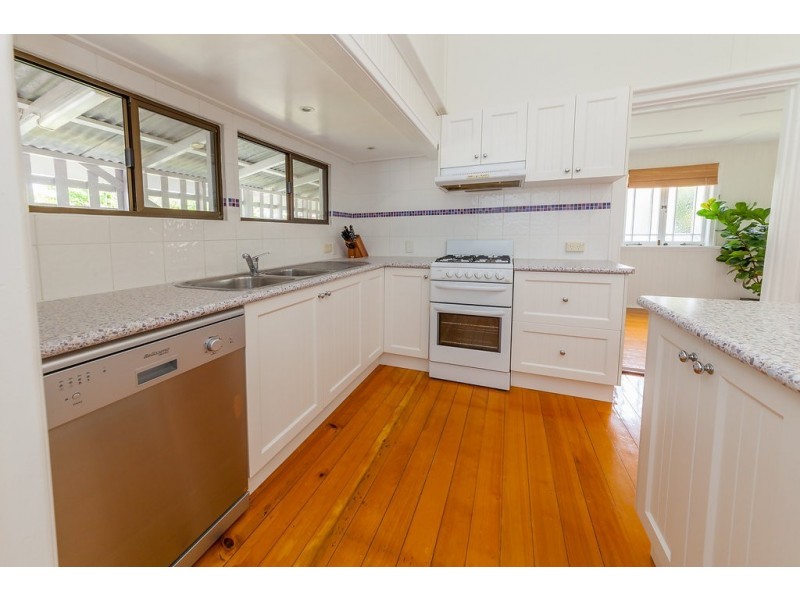 27 Joffre Street, Booval QLD 4304