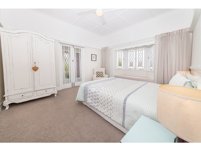 27 Joffre Street, Booval QLD 4304