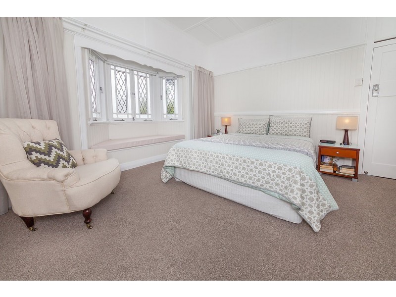 27 Joffre Street, Booval QLD 4304
