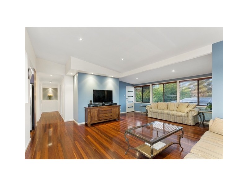 14 Jackson Street, Eastern Heights QLD 4305