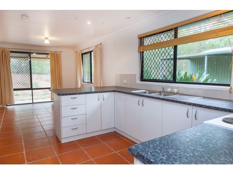 288 Blackwall Road, Chuwar QLD 4306