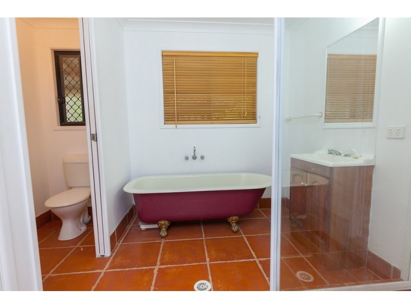 288 Blackwall Road, Chuwar QLD 4306