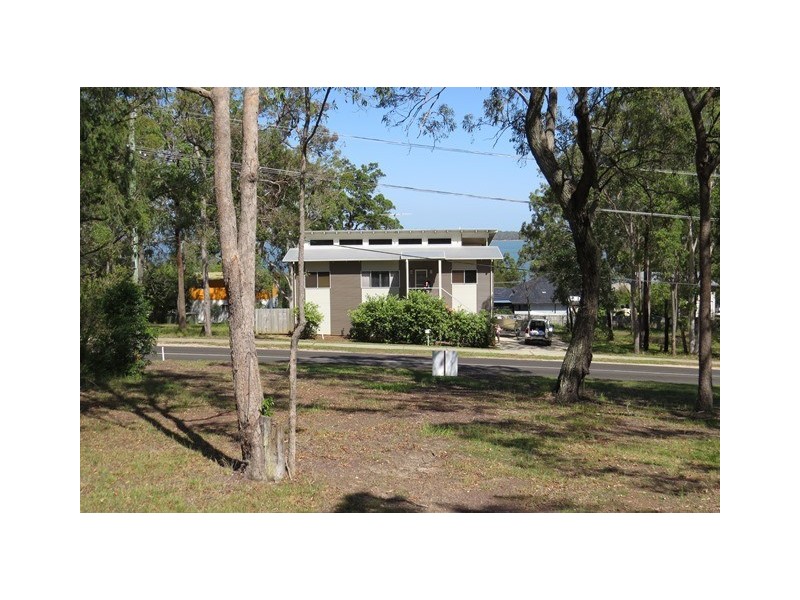 222 Kate Street, Macleay Island QLD 4184