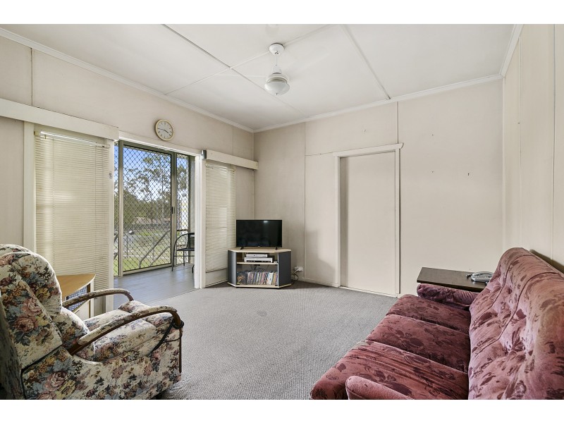 16 Dinmore Street, Dinmore QLD 4303