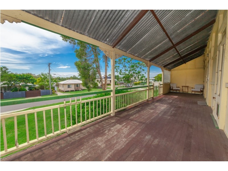 12 Bottomley Street, Brassall QLD 4305