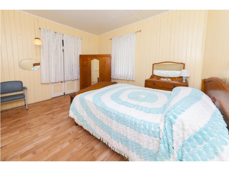 12 Bottomley Street, Brassall QLD 4305