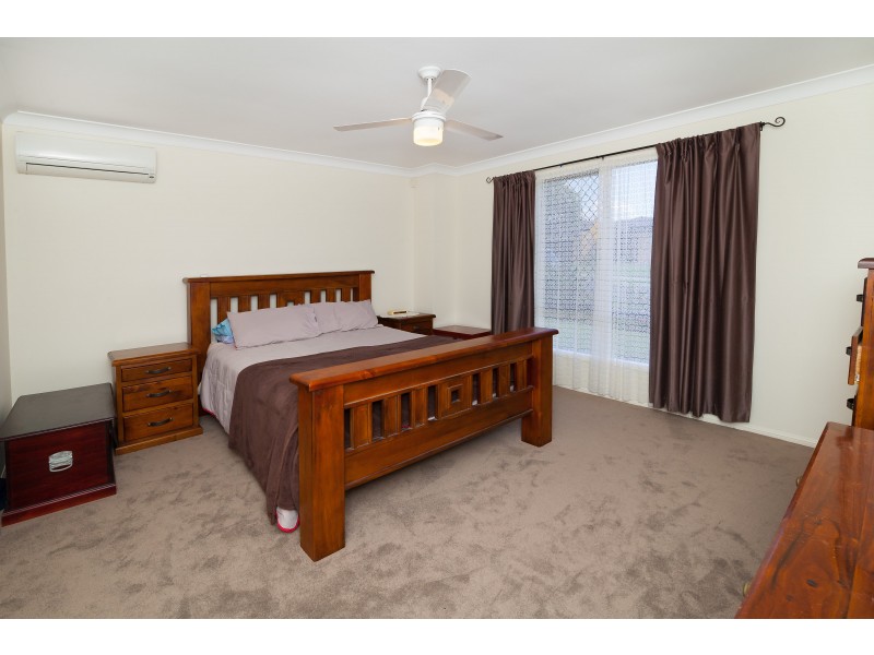 4 Ivanhoe Place, Brassall QLD 4305