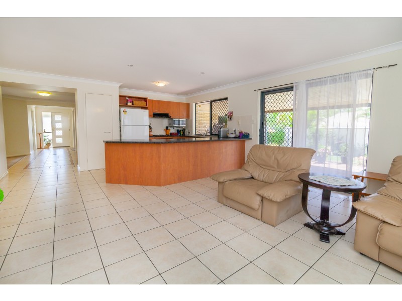 4 Ivanhoe Place, Brassall QLD 4305