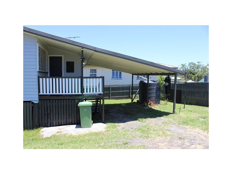 70 Mary St, Blackstone QLD 4304