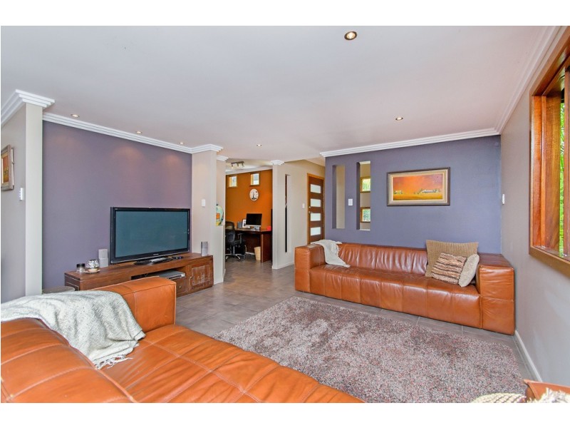 61 Pine Street, North Ipswich QLD 4305