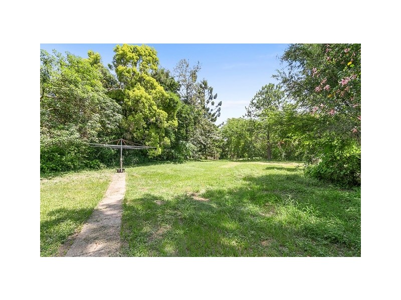 87 Moores Pocket Road, Moores Pocket QLD 4305
