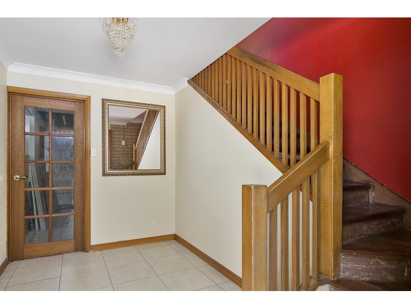 11 Nile Street, Riverview QLD 4303