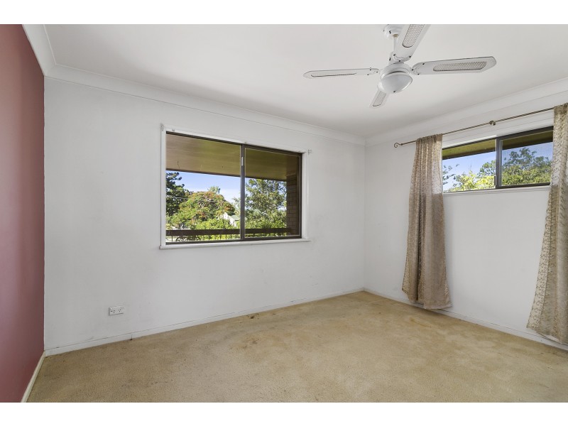 11 Nile Street, Riverview QLD 4303