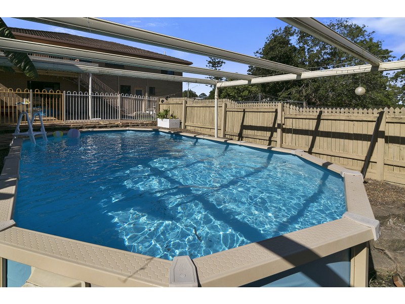 11 Nile Street, Riverview QLD 4303