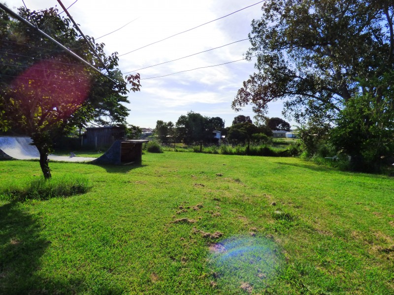 15 Park Street, Lowood QLD 4311