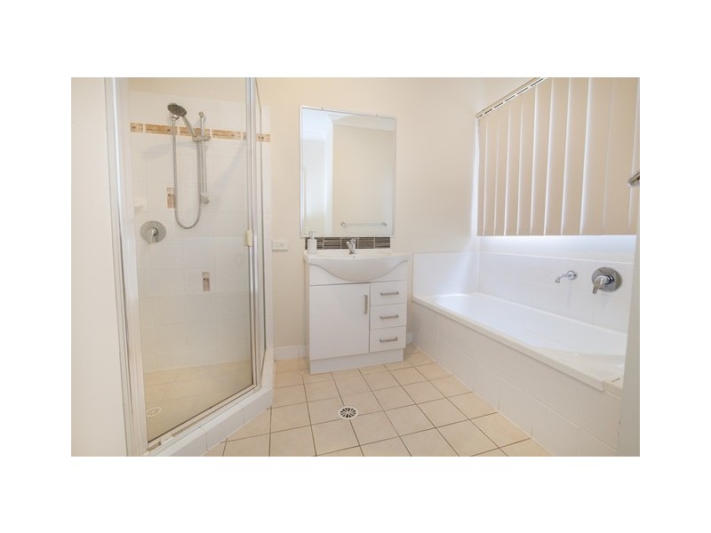 6 Greenwood Street, Springfield Lakes QLD 4300
