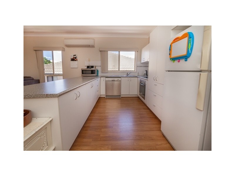 6 Greenwood Street, Springfield Lakes QLD 4300