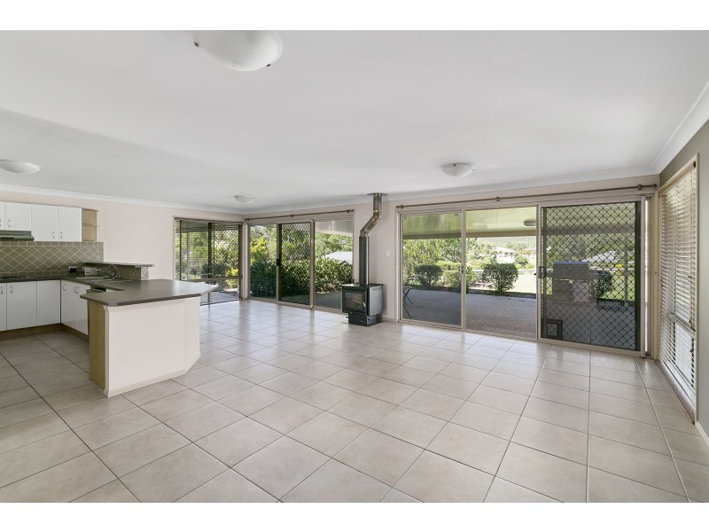 37 Diamantina Circle, Karalee QLD 4306