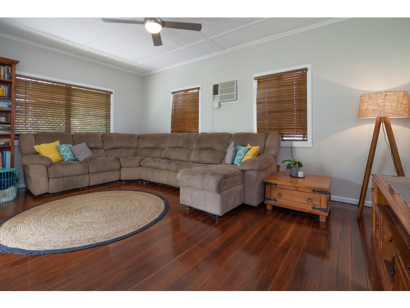 49 Ferrett Street, Sadliers Crossing QLD 4305