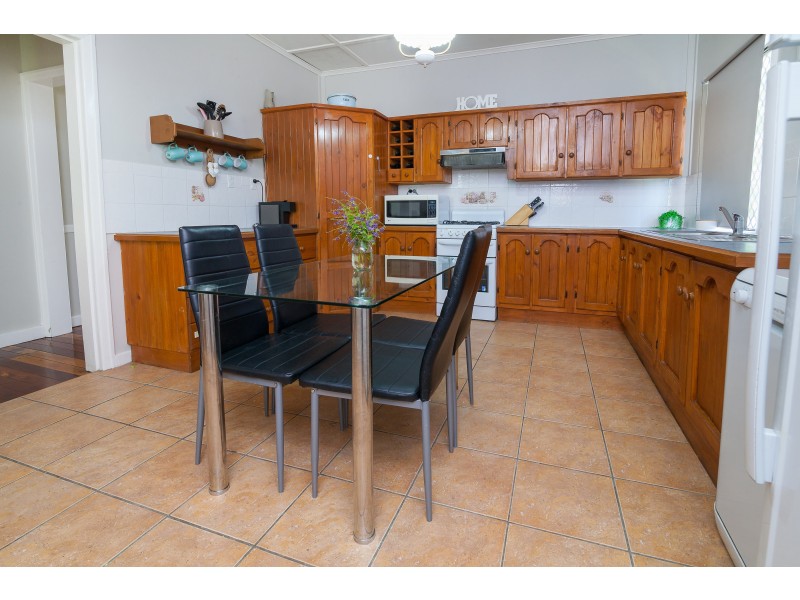 49 Ferrett Street, Sadliers Crossing QLD 4305