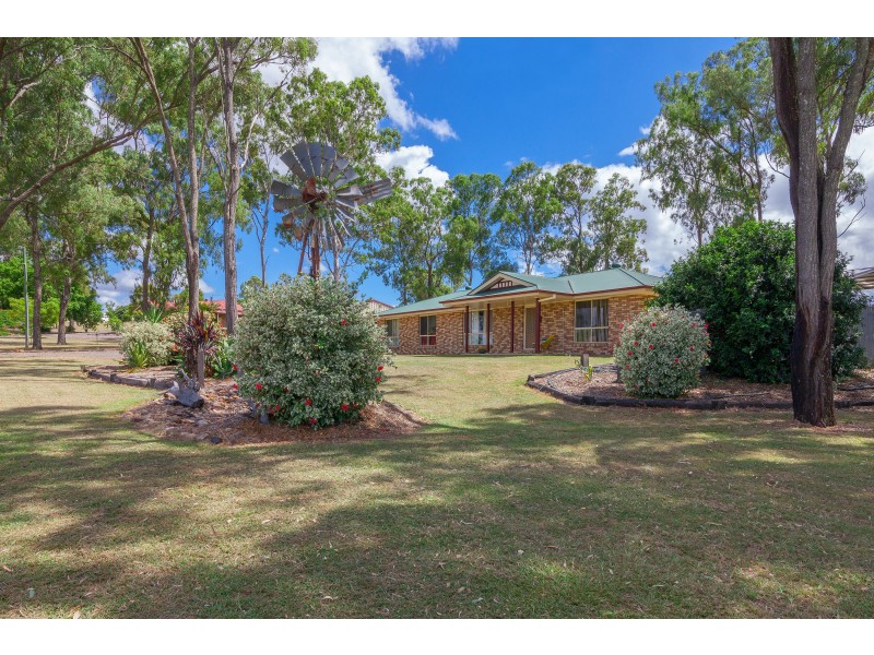 15 Ruby Crescent, Willowbank QLD 4306
