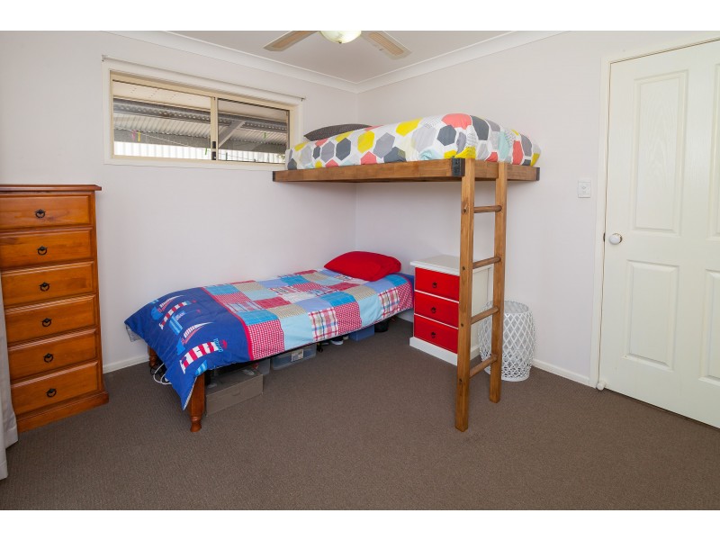 15 Ruby Crescent, Willowbank QLD 4306
