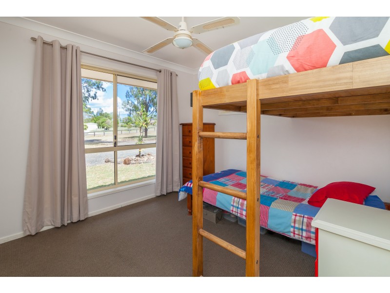 15 Ruby Crescent, Willowbank QLD 4306