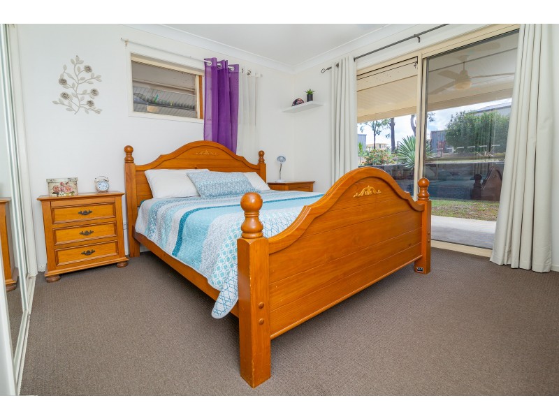 15 Ruby Crescent, Willowbank QLD 4306