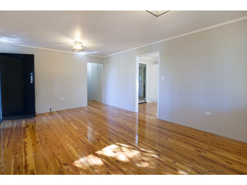 18 Wentworth Street, Leichhardt QLD 4305