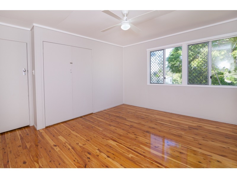 18 Wentworth Street, Leichhardt QLD 4305